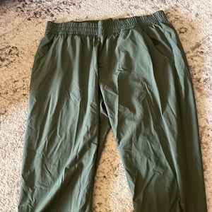 calia green joggers